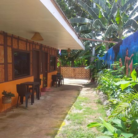 Don Leo'S Bnb Esperanza Luaran gambar