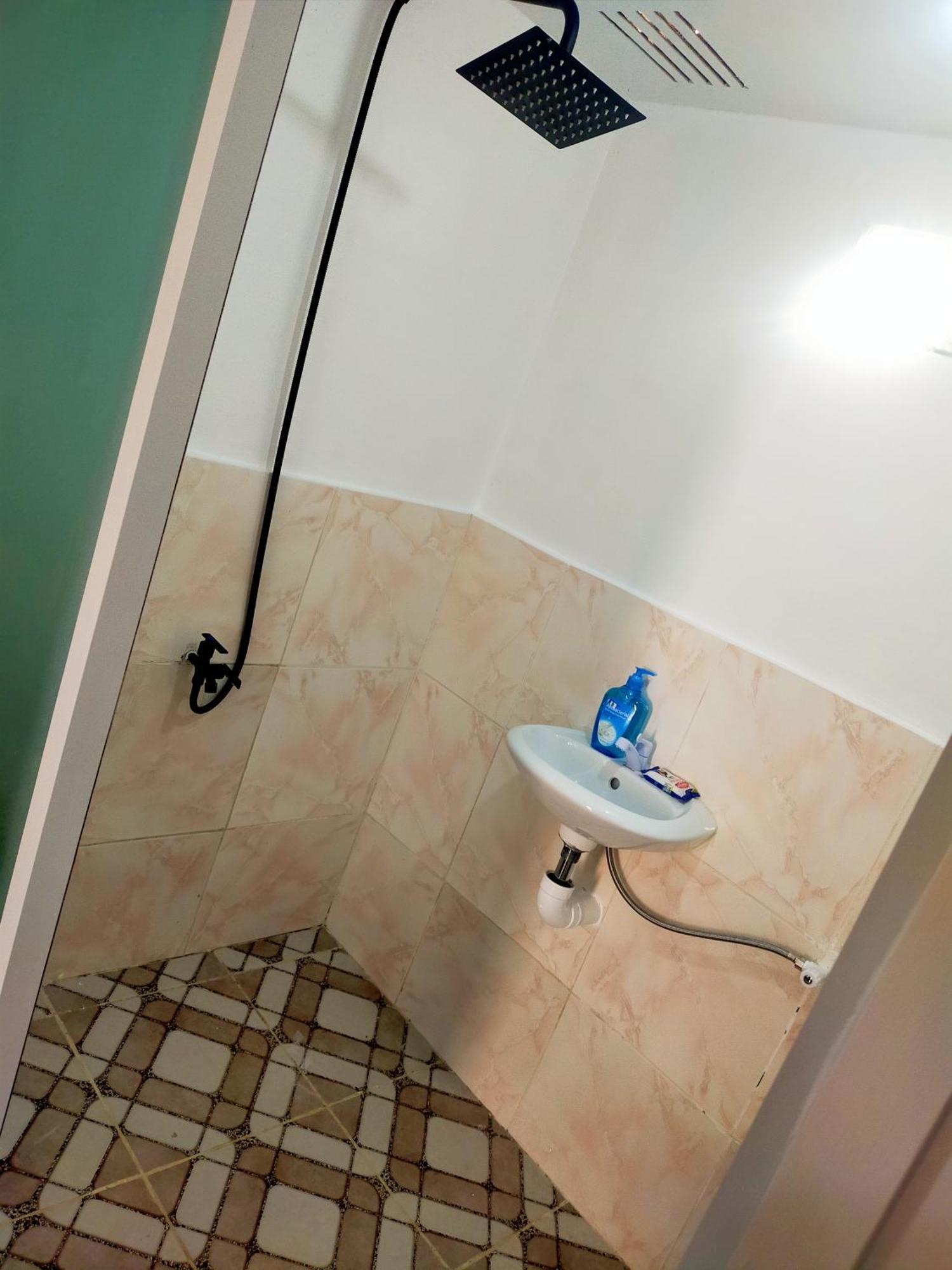 Don Leo'S Bnb Esperanza Luaran gambar